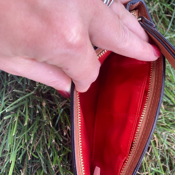 Kate Spade wristlet orange and pink leopard - Picture 3 of 3